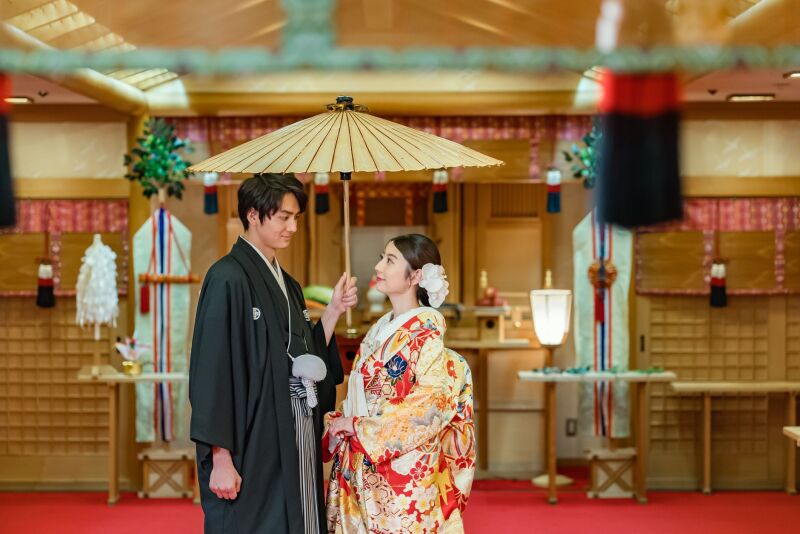 【神殿フォト+6名様会食プラン】家族写真プレゼント&フォト全データ付き☆和装1着