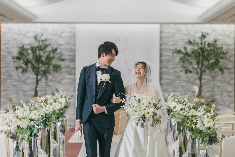 【チャペルフォト+6名様会食プラン】家族写真プレゼント&フォト全データ付き☆洋装1着