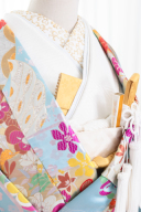 刺繍襟（小桜）