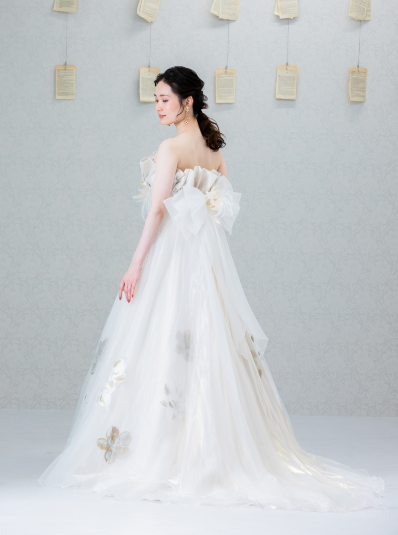 IM-004-09(HARDY AMIES)