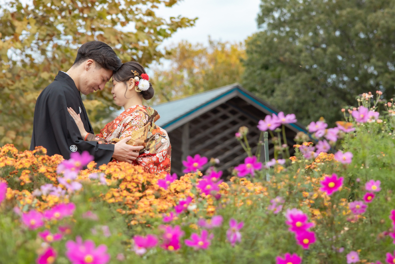 秋のお花に囲まれながら・・・かわいい一枚♪