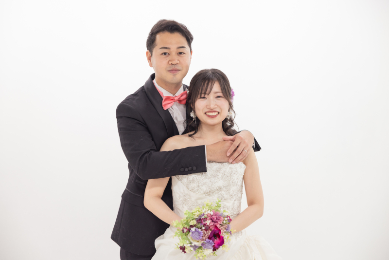 衣装や表情がより伝わる白壁背景は今っぽさもでます