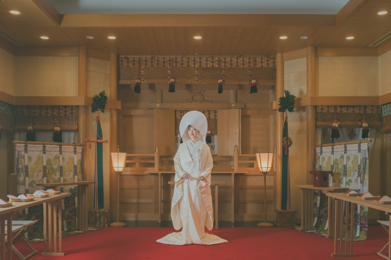 神殿で神前式のようなご撮影