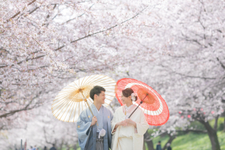 見つめあってもらうと思わず満面の笑みがこぼれるお二人が可愛らしくて、ついシャッターを押しました。