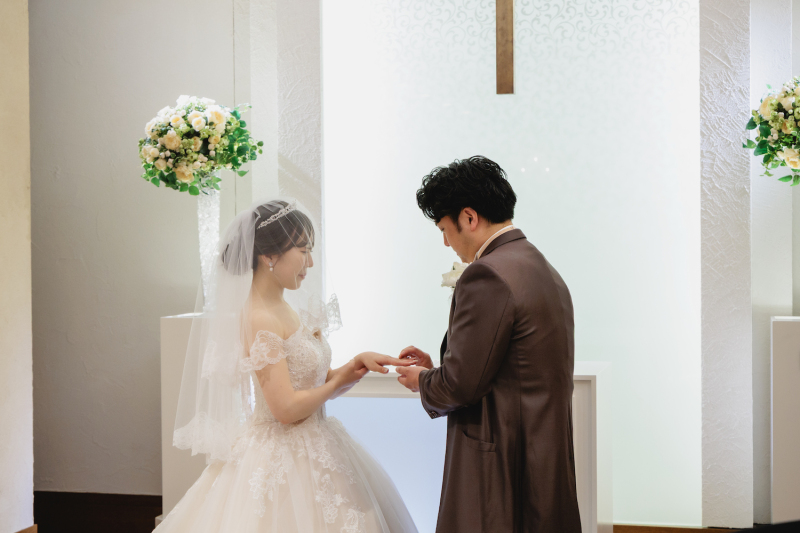 【チャペルプラン】大人クラシックなチャペルで叶える"写真で残す結婚式"|新婦ヘアメイク・全データ付き・衣装1着付き