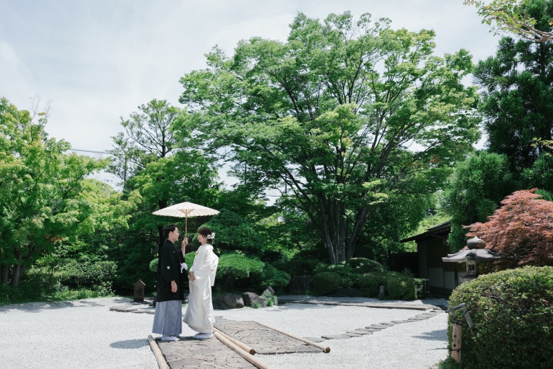 【和装ロケ】"平成庭園"撮影プラン◆和の空間を楽しみながらゆったり1時間撮影・ご新婦様ヘア&メイク・着付け・移動費・全データ込