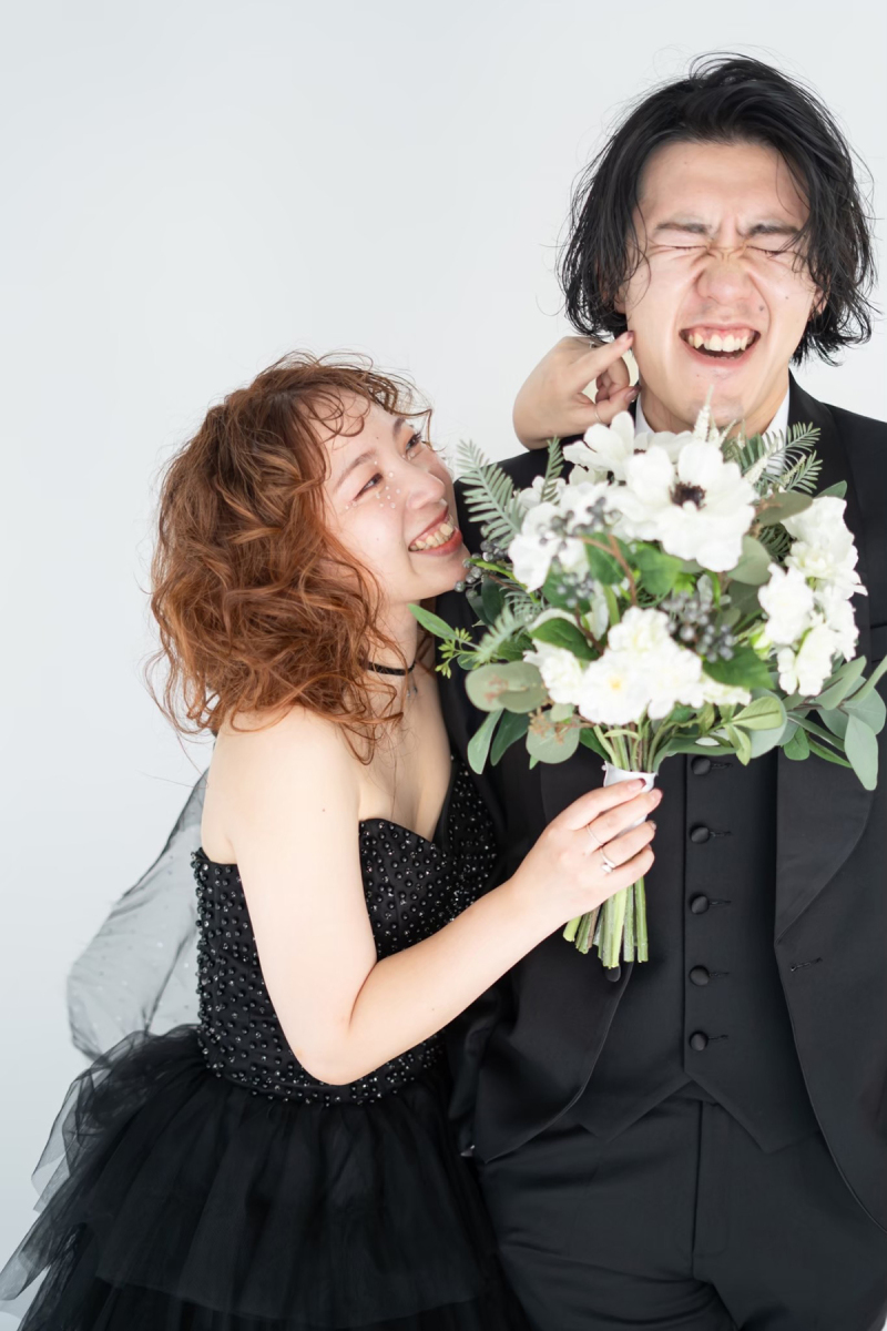 シンプル白壁でおしゃれに♪ スタジオ撮影限定前撮りプラン55,000円