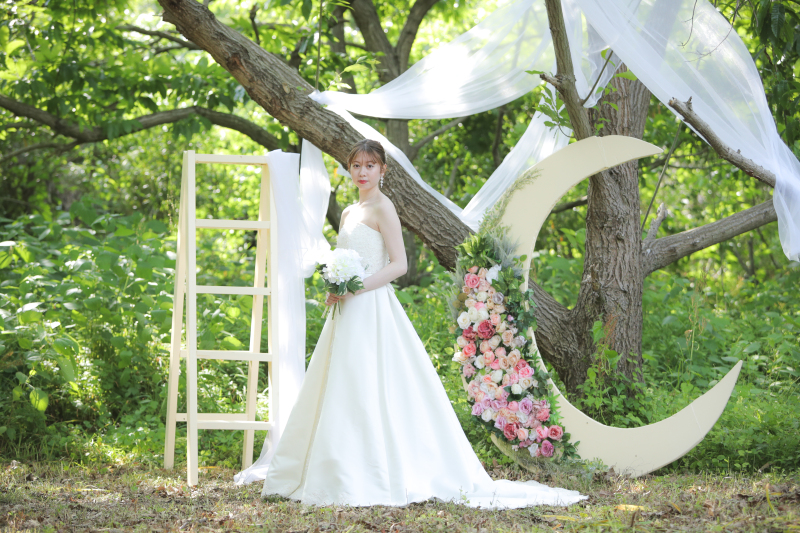 【ガーデン撮影プラン】ロケーションフォトプラン 洋装一着撮影 | 小物選び放題 レタッチ無料