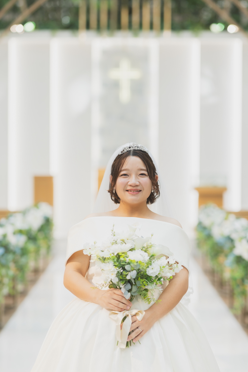 にっこりほほえんで