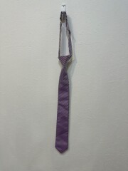 ネクタイ（紫色）