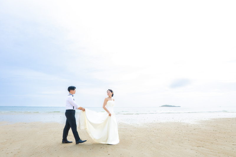 ビーチをお散歩