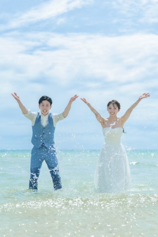 写真を見ただけで「幸せ」が伝わる撮影を心がけています！撮影中は沖縄を全力で楽しんでください♬自然なおふたりの笑顔や雰囲気など、ここだ！という一瞬のシャッターチャンスを逃しません。