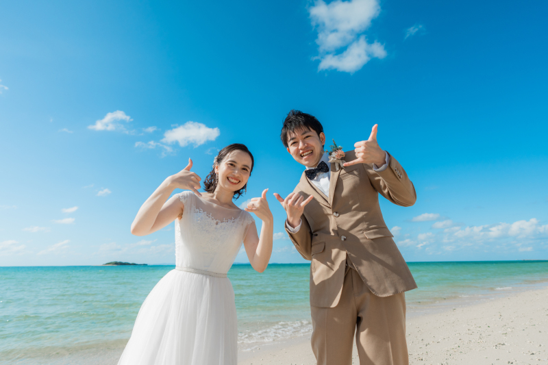 ※沖縄本島限定※【ベーシックフォトプラン+衣装アップグレードオプション】◇撮影地:ビーチ◇★所要時間=90分〜120分