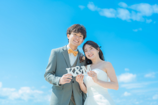 ※沖縄本島限定※【ベーシックフォトプラン＋新婦カウンセリング付きヘアメイク】◇撮影地：天然ビーチ◇プロによるカウンセリング付き☆