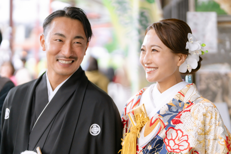 スタジオからロケーション撮影に移動している姿も!