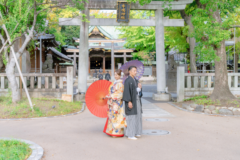 ロケーションフォトでも小物を使って特別感を。