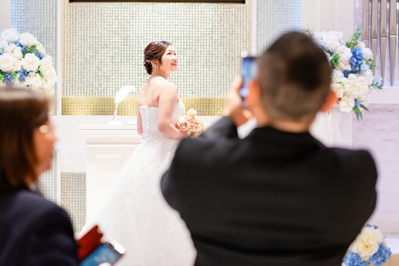チャペル撮影では実際の結婚式のような撮影も可能！