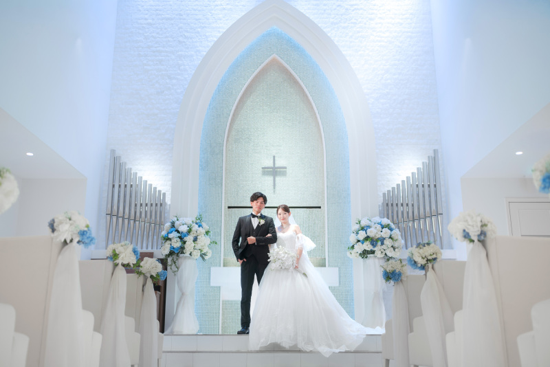 【純白チャペル×東京駅舎前で撮影】今だけ!大人気のリフレクション加工プレゼント!|100カットコミコミプラン|新郎新婦洋装1着