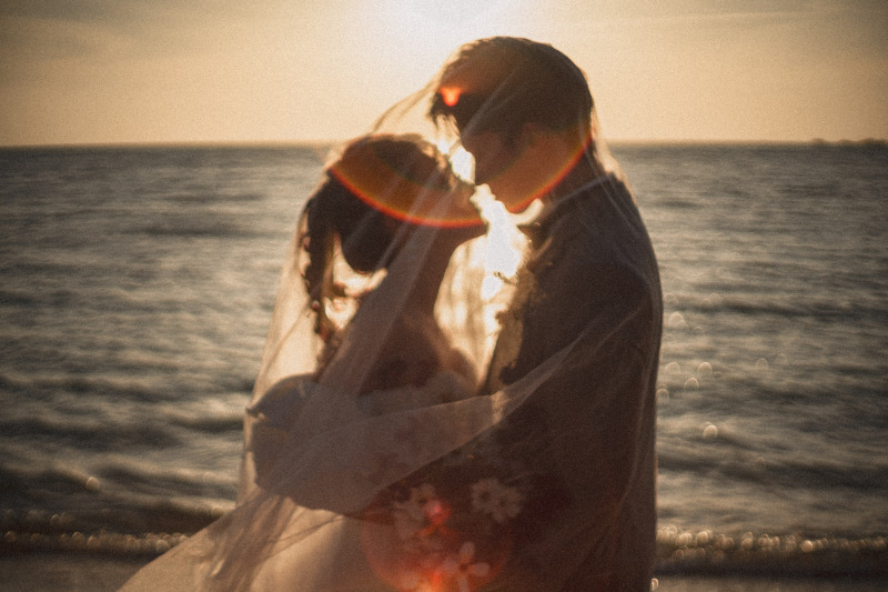 お客様のご要望もあり、シックでお洒落目に撮影しました！写真編集のご要望も明るめからシック、肌補正に天気補正など色々できますのでご安心ください！