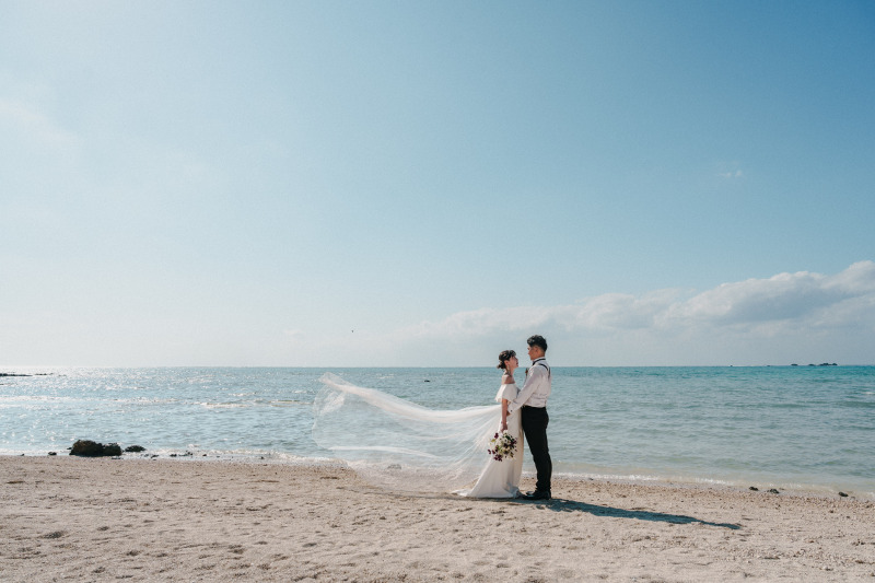 モニター募集【浜比嘉周遊ビーチ&緑&集落フォト200プラン】指定ビーチ・200カット・ヘアメイク&衣装&小物一式