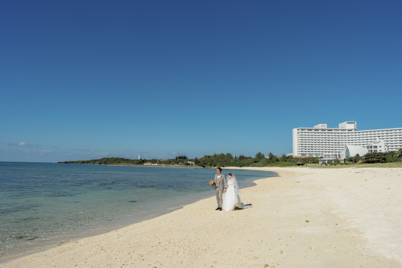 【贅沢3ロケーション!前撮りセット】オープニングムービー・写真200枚・ウェルカムボード・アルバム・ロケ地3・衣装・ヘアメイク