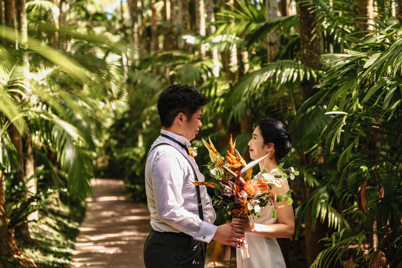 【贅沢3ロケーション!前撮りセット】オープニングムービー・写真200枚・ウェルカムボード・アルバム・ロケ地3・衣装・ヘアメイク