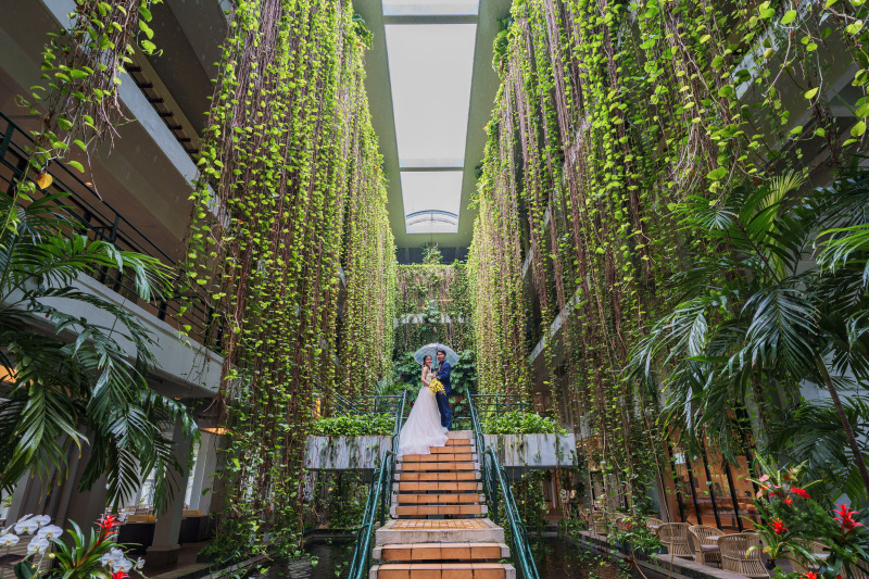 【ムーンチャペル&ビーチフォト200】指定ビーチ・200カット・ヘアメイク&衣装&小物一式付き