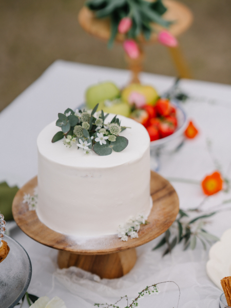 【ウェディングケーキセットプラン】撮影スポットが選べてお得!(スタジオ・カフェ)