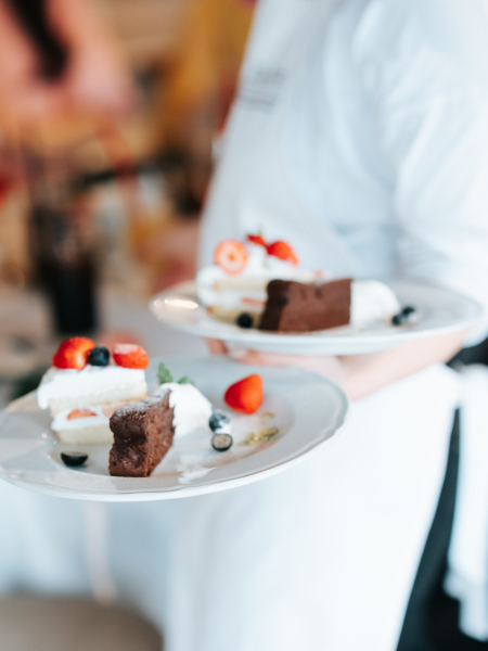 【9月末までのご成約特典】会食フルコース6名様分プレゼント！撮影＋会食付‖311,300円→258,500円