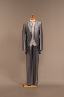 メタリックシルバー