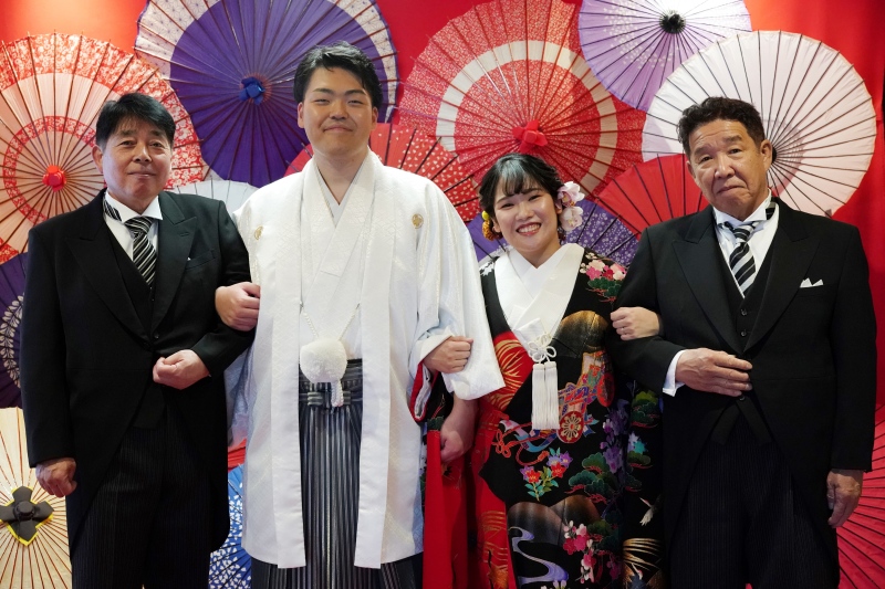 CELES LaVie　セレスラヴィ 西日暮里_両親の衣装がある