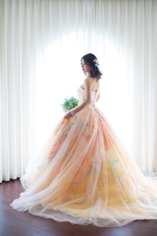 新婦様お衣装のグレードアップ(￥16,500～)