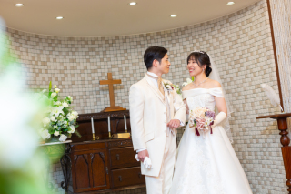 【チャペルフォト/洋装スタンダードプラン】挙式風のショットがたくさん残せます♪ 小顔レタッチ付全データ70カット+8Pアルバム付