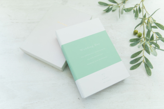 ミニアルバム付き・データUSB