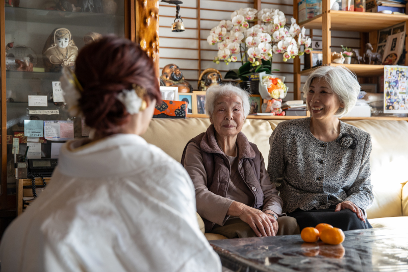 【ご家族お披露目フォトプラン】｜データ200カット(内肌補正データ30カット込)｜ご実家でのお支度も可能｜衣装店衣装レンタル