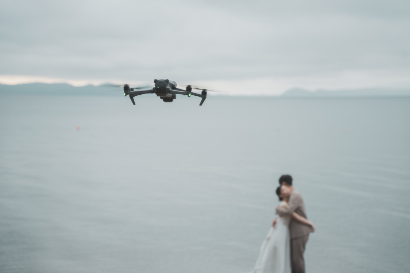 【ドローン+動画撮影+フォト】映像＋写真100カット保証(肌補正20カット込み)｜当店無料ドレス1点or持込｜ブーケ付き(生花)