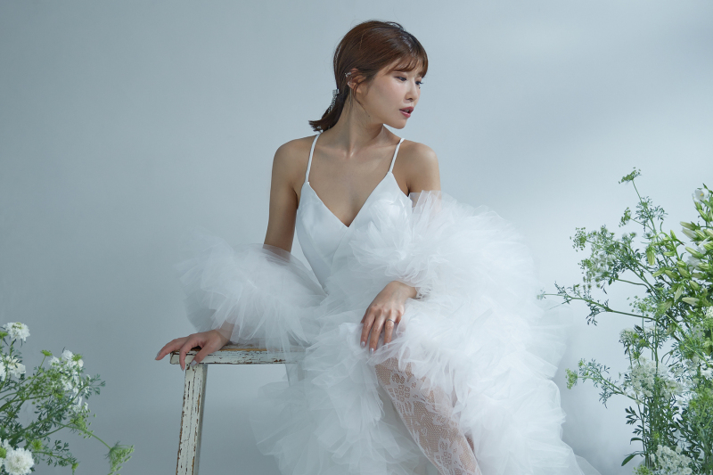 【スタジオフォトプラン】データ100カット保証(肌修正データ内10カット)｜当店無料ドレス1点or持込｜生花ブーケ付き