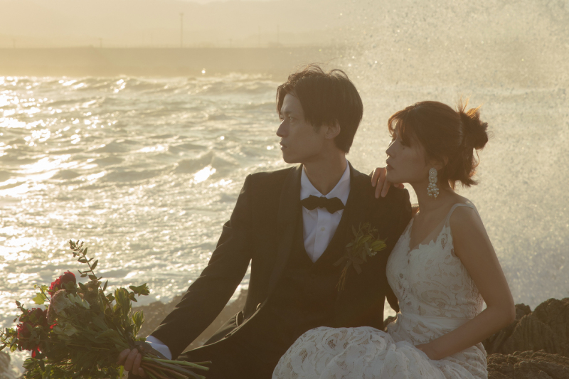 【衣装フルコンボプラン】400〜500カット・肌修正データ内50カット｜衣装店洋装２着.和装１着レンタル込み｜生花ブーケ１セット