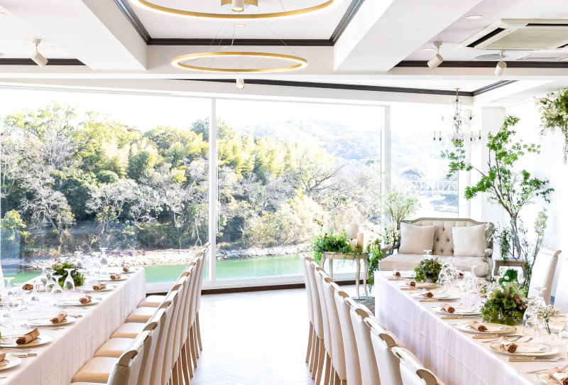 【フォトプラン+会食】チャペル+館内撮影フォト◆6名様分のお食事付◆洋装1着・ヘアメイク・着付け・全データ・会食込み!