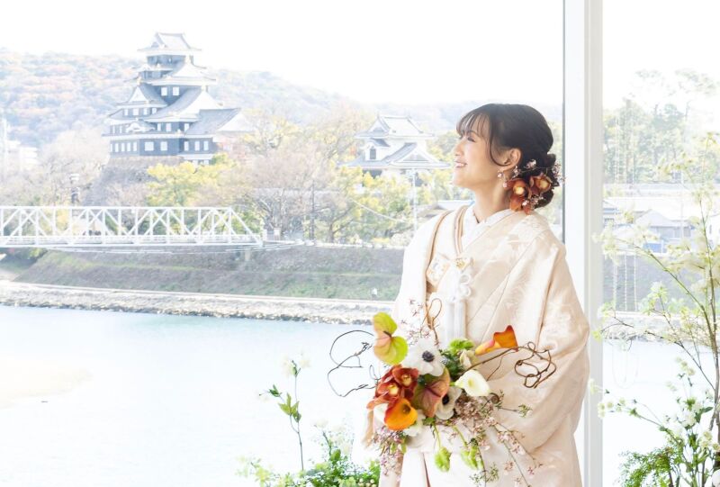 12月末まで限定【和装1点 】老舗衣装店プロデュース!絶景の日本庭園を背景に和装フォトウェディング<事前衣装試着付◆全データ込>