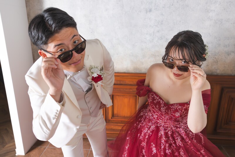 サングラスをかけて!