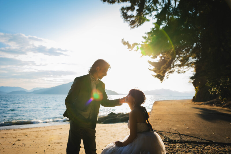 座右の銘：縁の下の力持ち　　　自由度が高く、親しみやすいスタッフで撮影します。また、お二人の撮りたいシチュエーションがあればお気軽にお伝え下さい。絶対にお断りすることはありません。