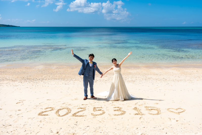 砂浜に文字を書いても素敵です♪