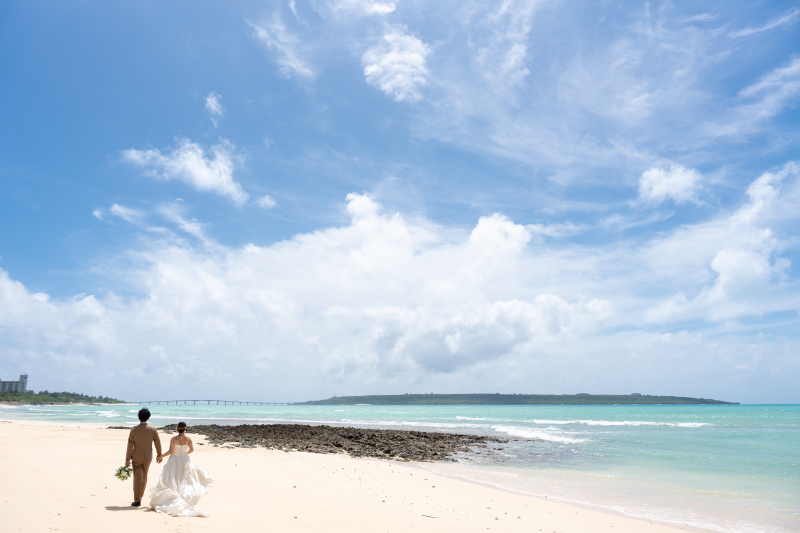 ふたりの未来へ続くビーチロード