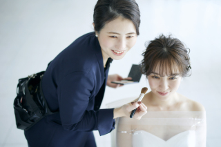 【宮古島】＼プロの美容アテンド同行の安心撮影♪*／68,200円で50カット！ドレス選び放題！10月～12月もまだ間に合う！