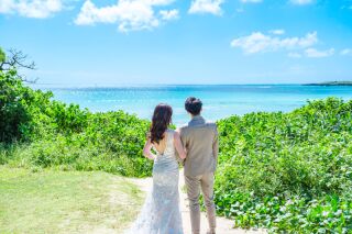 【石垣島】＼10～12月も間に合う／ビーチ＆グリーンフォト衣装2着付き100カットPlanを99,000円で♪プロヘアメイク付！