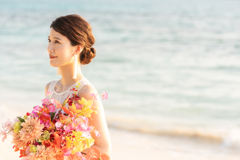 【沖縄本島】\美肌・痩身・小顔 のAI加工付き!/10月~12月も間に合う♪憧れのビーチフォト50カットを71,500円で♪
