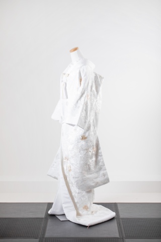 白無垢　金刺繍