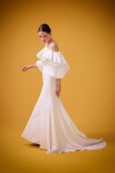 ウェディングドレス