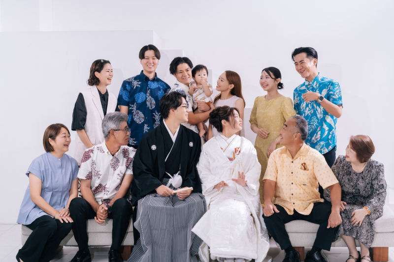 両家揃って家族で記念写真